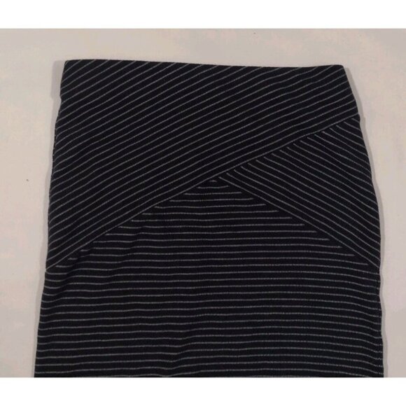 J. Jill Mini Pull On Skirt - Picture 2 of 8